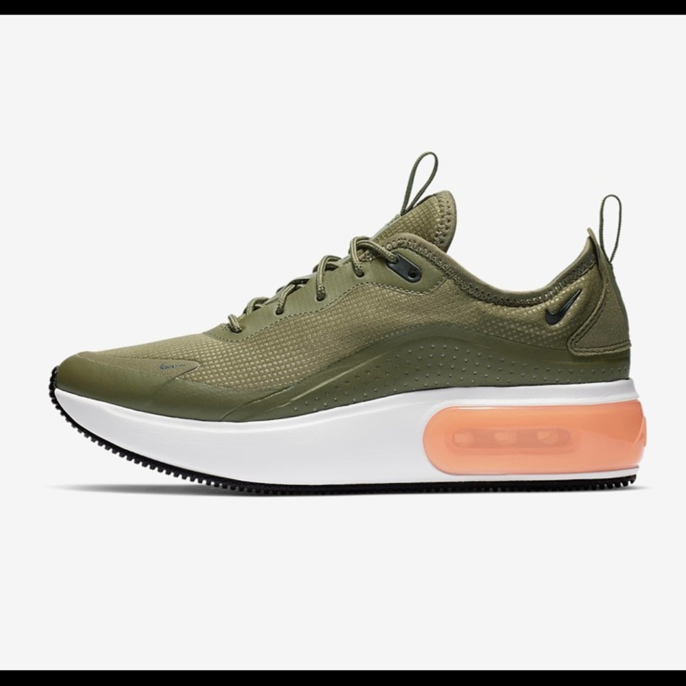 Nike Air Max gym shoes